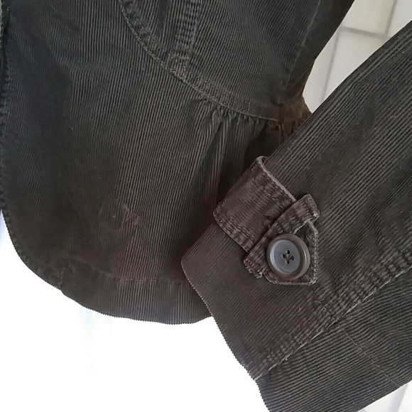 Blazer - Picture 3 of 8